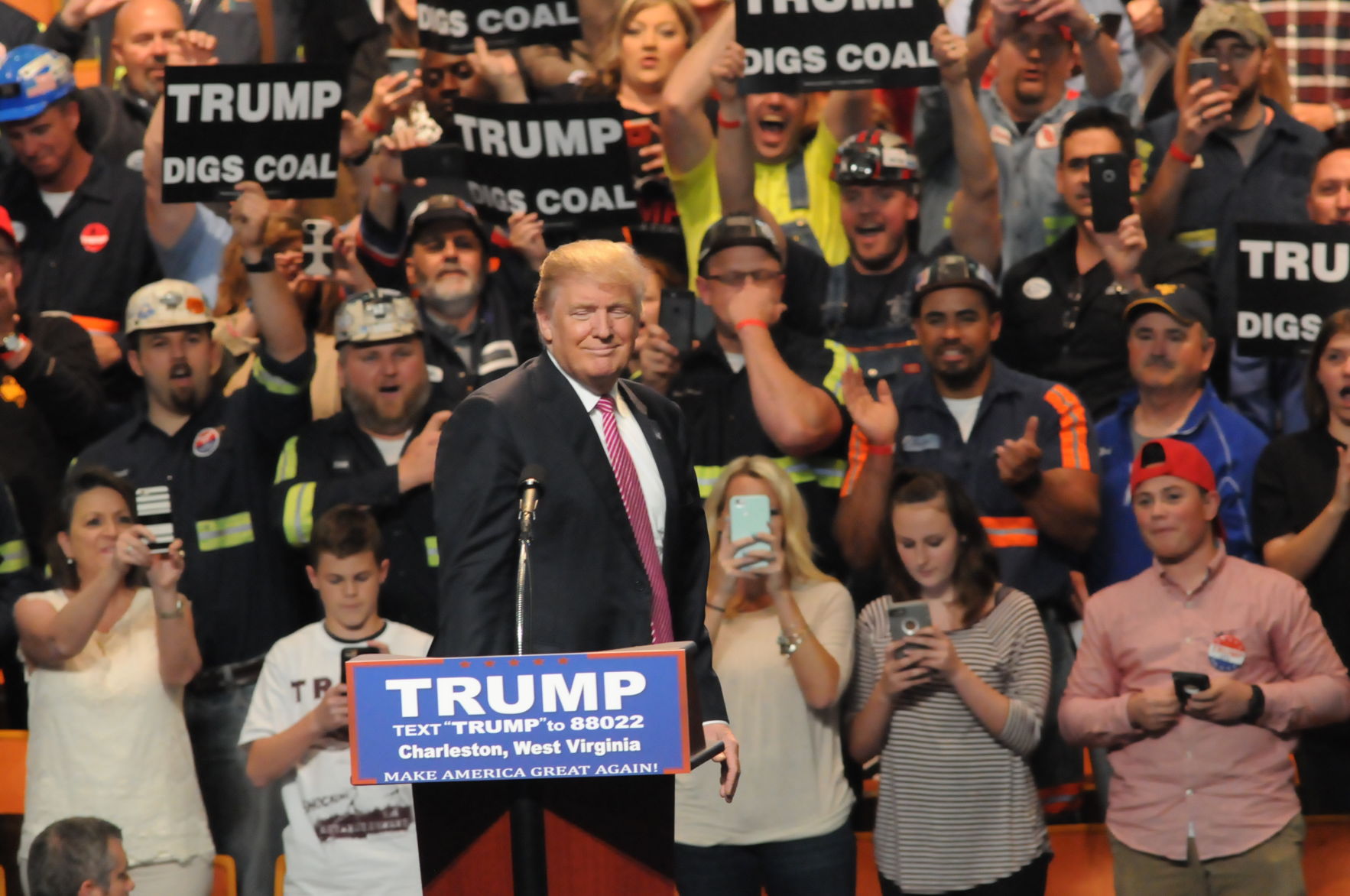Donald Trump in West Virginia ...